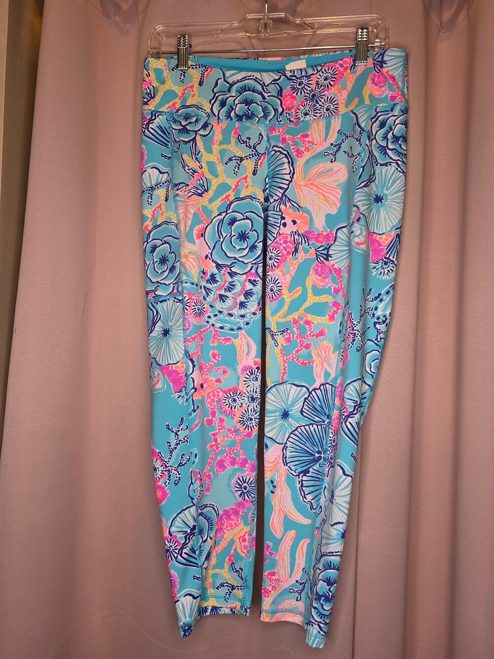 Lilly Pulitzer Luxletic Weekender High-Rise Midi Leggings- Once Upon A Tide- L